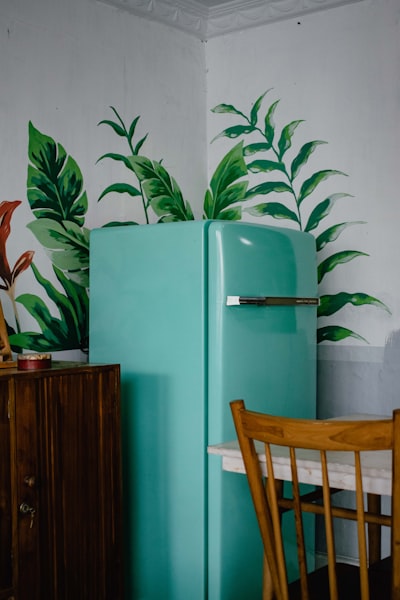 Mini fridge listing